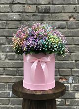 Цветочная композиция из Гипсофила и Розы в шляпной коробке в Орлово
