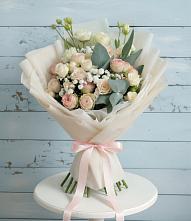 Букет цветов из:  Розы и Лизиантусы в Орлово