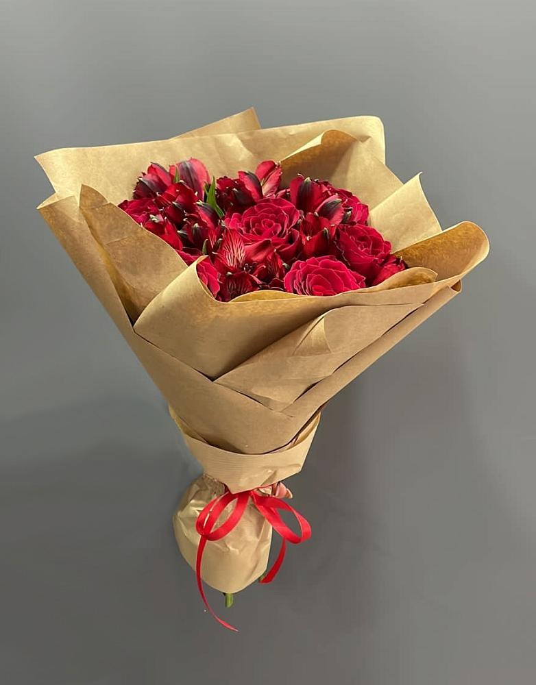 Букет цветов из: Альстромерии и Розы в Орлово