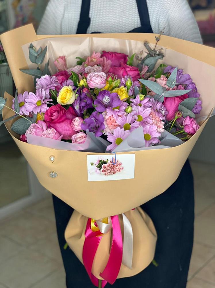 Букет цветов из: Хризантемы, Гвоздики и Альстромерии в Орлово