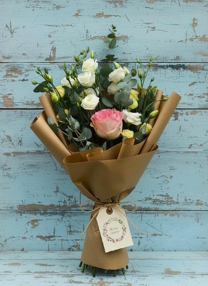 Букет цветов из: Розы и Лизиантусы в Орлово