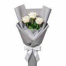 Букет 3 белые розы в Орлово
