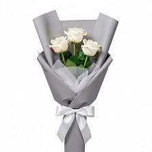 Букет 3 белые розы в Орлово