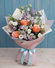 Букет цветов из:  Лизиантусы, Розы, Альстромерии и Гипсофила в Орлово