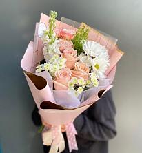 Букет цветов из:  Хризантемы и Розы в Орлово