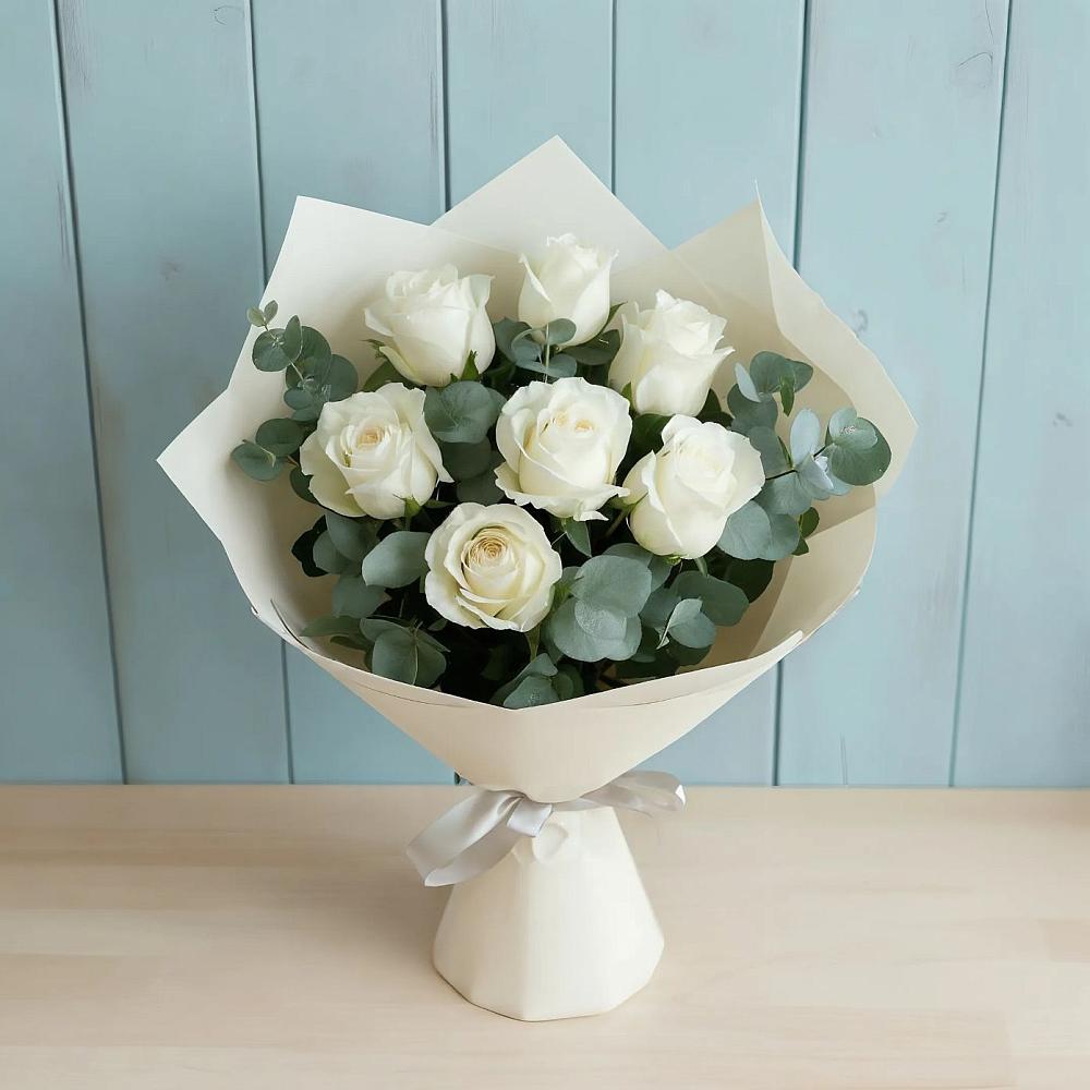 Букет Белые розы в Эвкалипте в Орлово