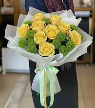 Букет цветов из:  Хризантемы и Розы в Орлово