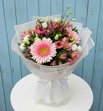 Букет цветов из:  Герберы, Альстромерии и Лизиантусы в Орлово