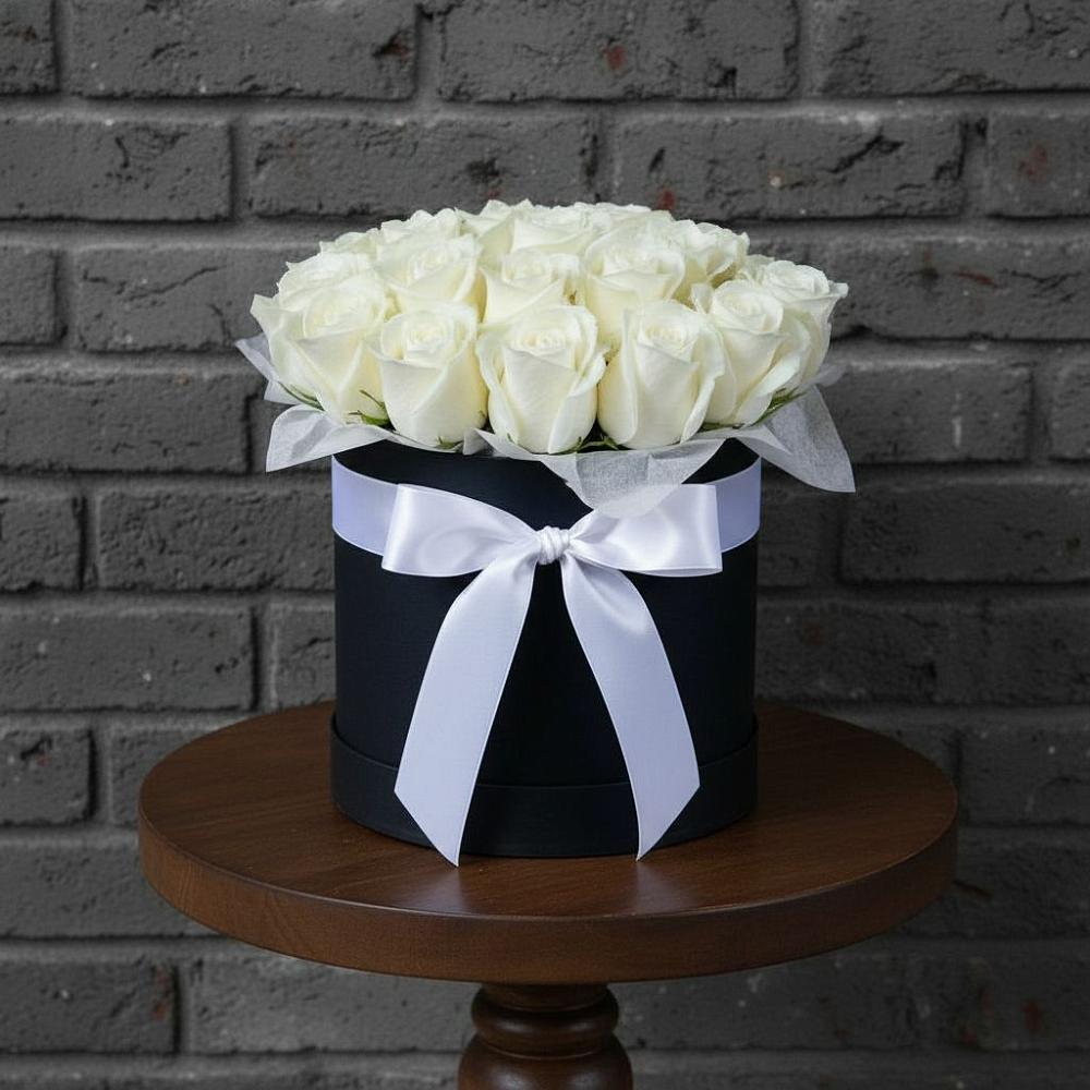 Цветочная композиция из Розы в шляпной коробке в Орлово