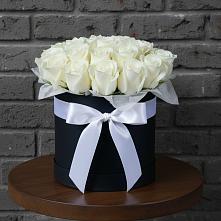 Цветочная композиция из Розы в шляпной коробке в Орлово